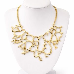 SILVER HEART NECKLACE